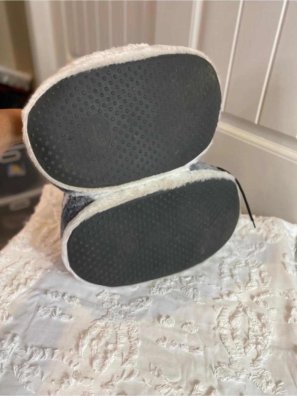 Nike Plush Fuzzy Slipper Boots - White & Charcoal Gray
